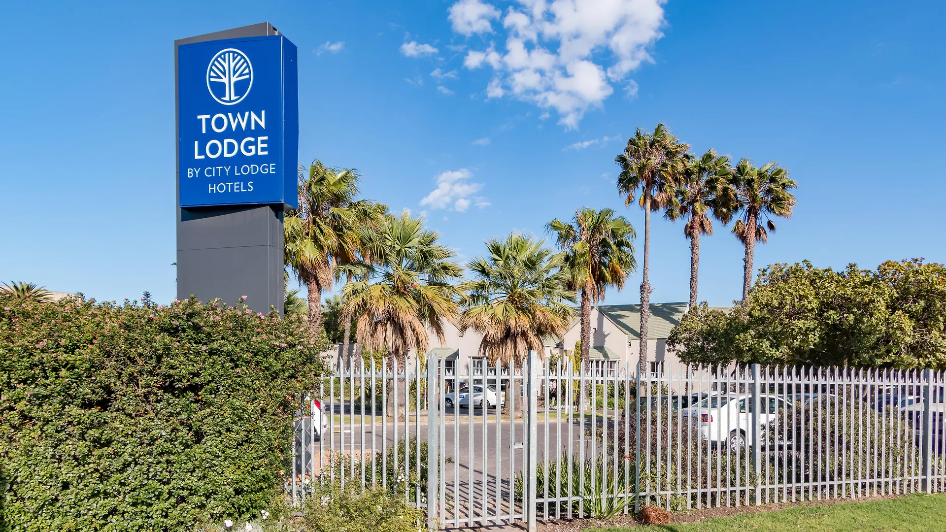 Town Lodge Bellville Hotel