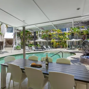 https://noosa-tropicana.queenslandhotels.net