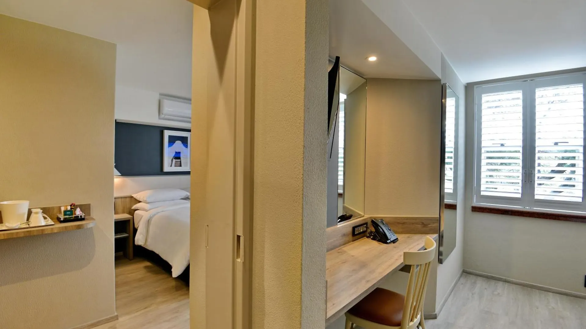 ** Hotel Town Lodge Bellville South Africa